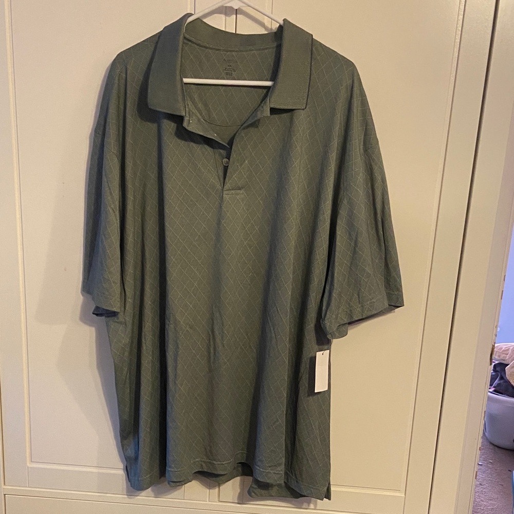Van Heusen Men's Polo in Olive Green